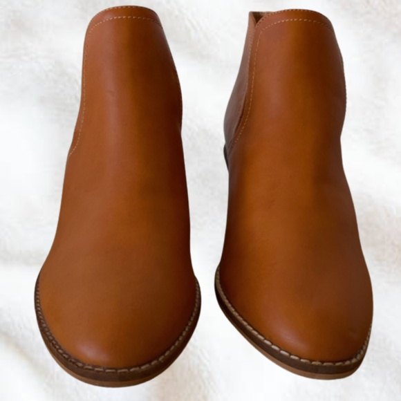 Beast fashion SUNNY Western Ankle Booties Women's low heel SIZE 8.5 - Picture 3 of 6